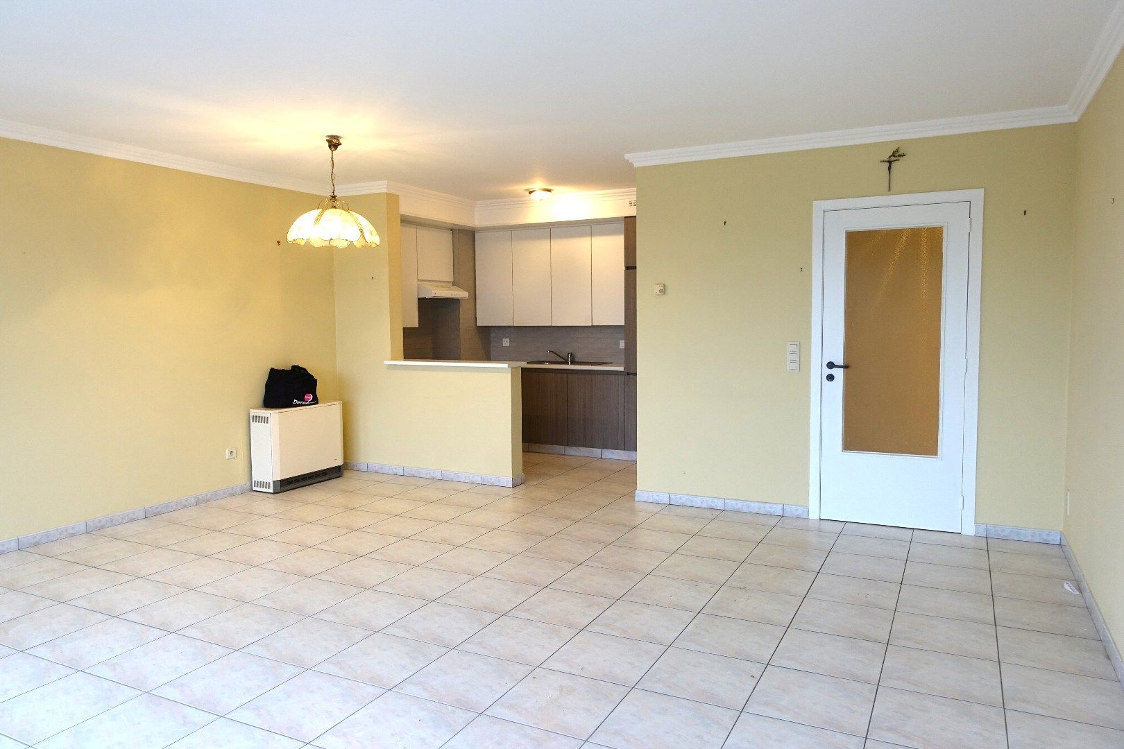 Ruim appartement met 2 slaapkamers te huur in Bredene foto 2