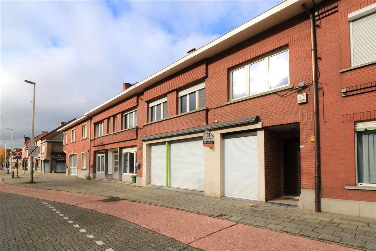 handelszaak met veel mogelijkheden in centrum foto 28