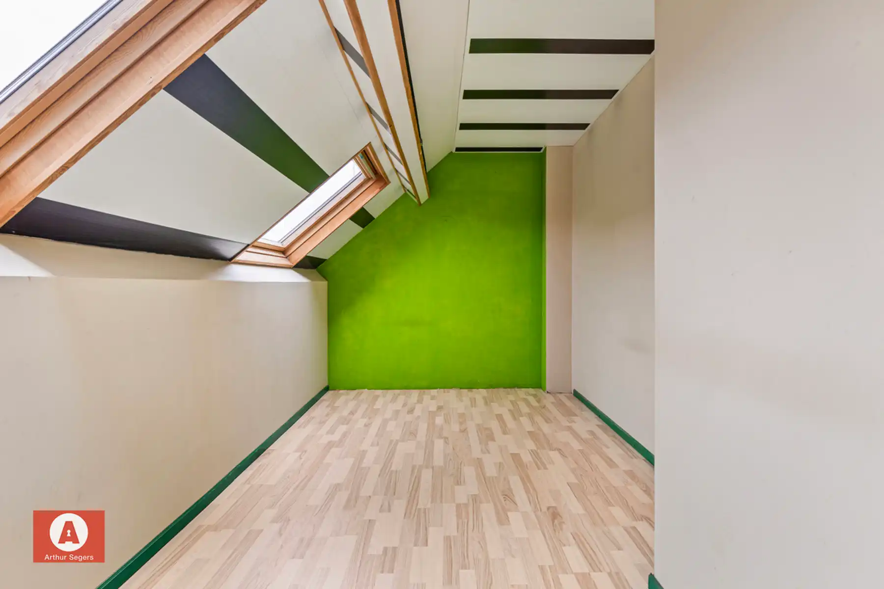 Ruime halfopen bebouwing op 15a 62ca met landelijk zicht foto 16