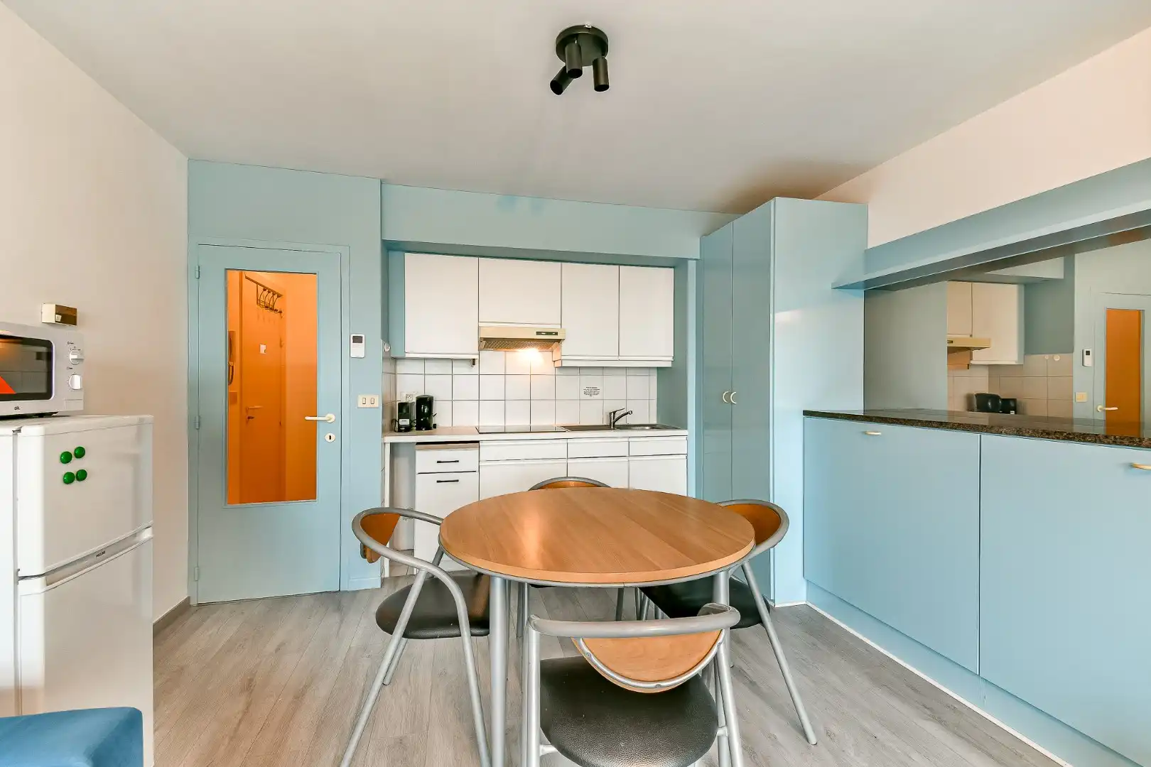 Studio met zongericht balkon in het centrum van Middelkerke foto 9