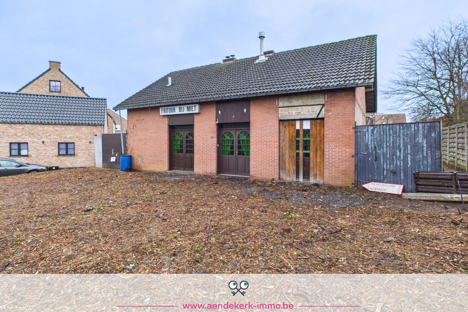 Te renoveren woning met handelsruimte en bijgebouw in Kessenich foto 3