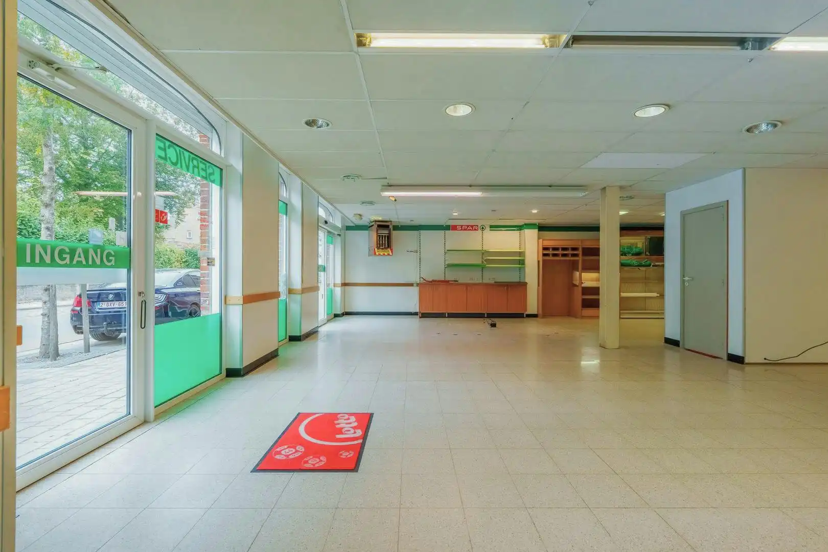 Woning, winkelruimte én loods te koop in Diksmuide (Merkem) op ca. 1150 m² foto 4
