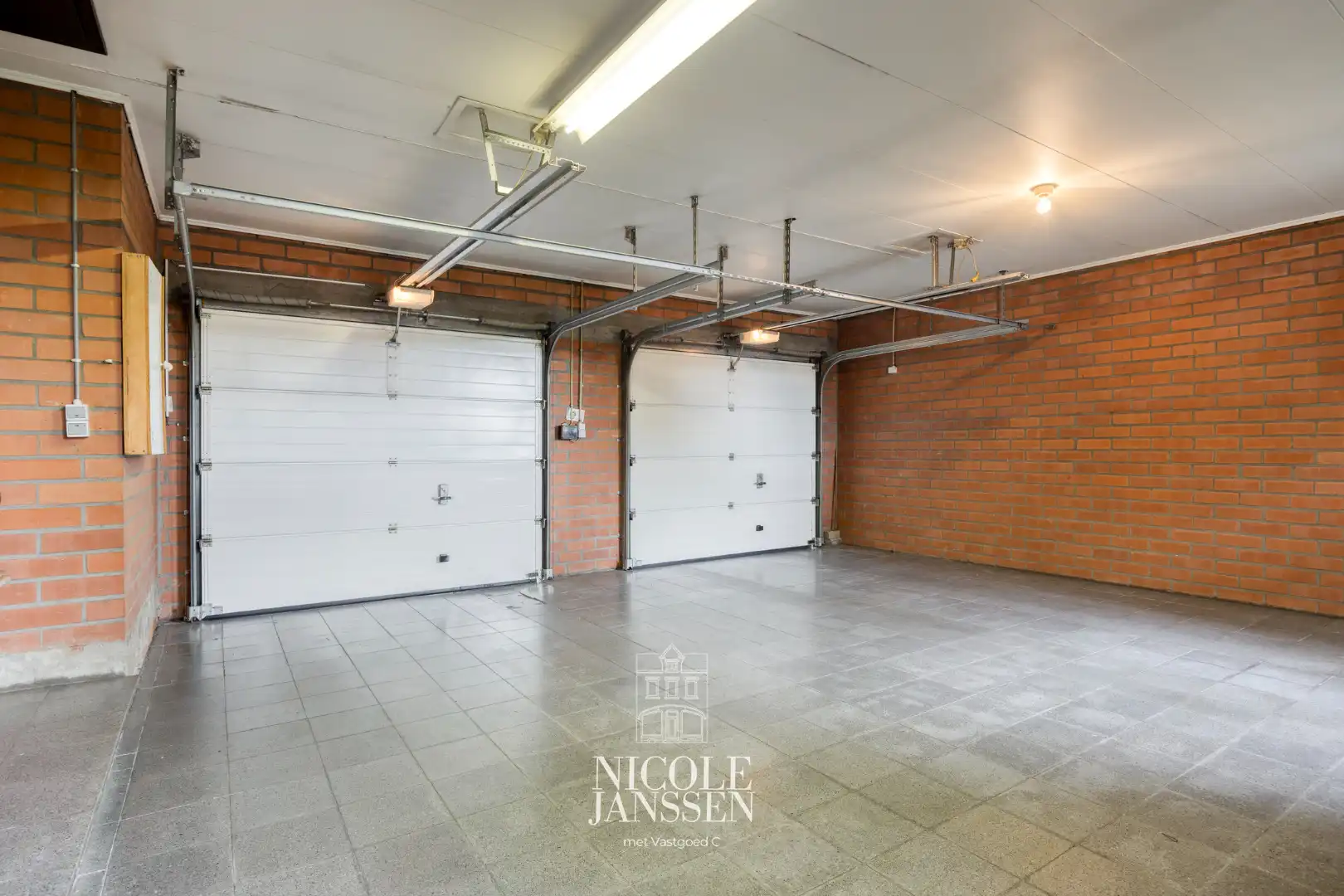 Ruime woning foto 18