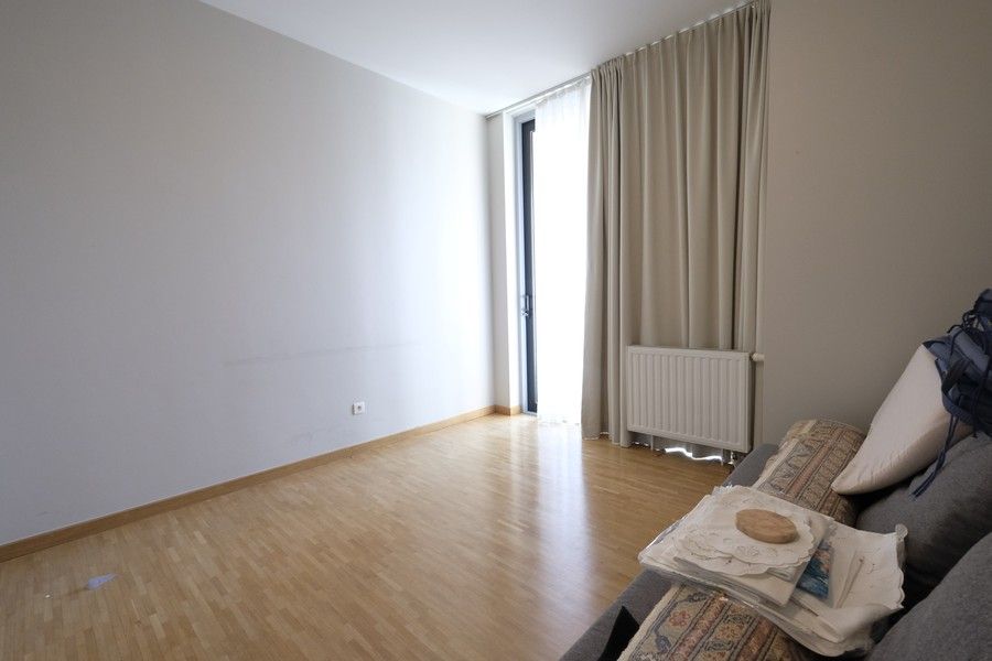 Recent 3 slpk's appartement van 145 m² in het centrum foto 10