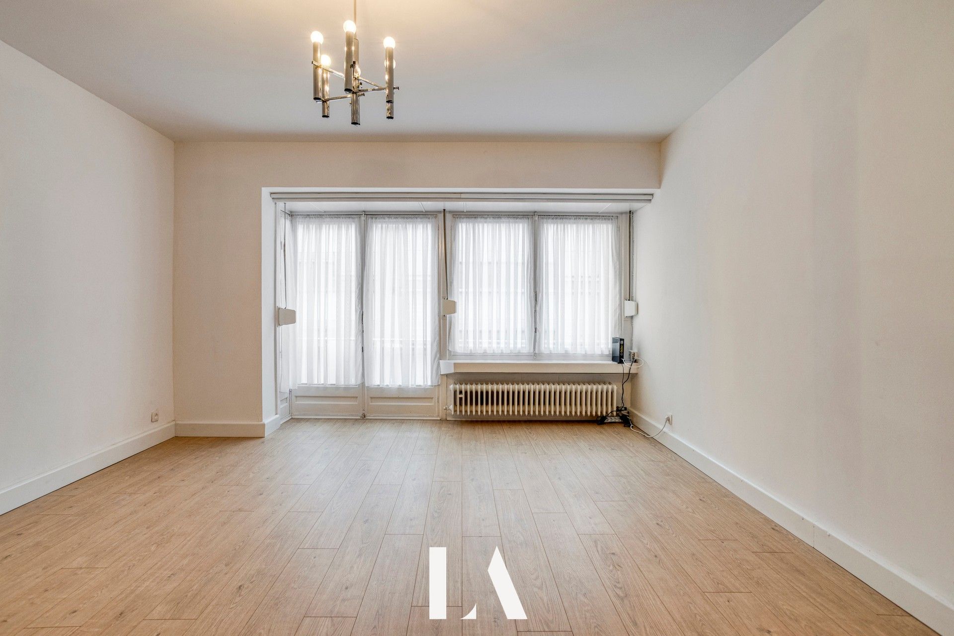 Vernieuwd 1-slaapkamer appartement vlakbij zee. foto 2