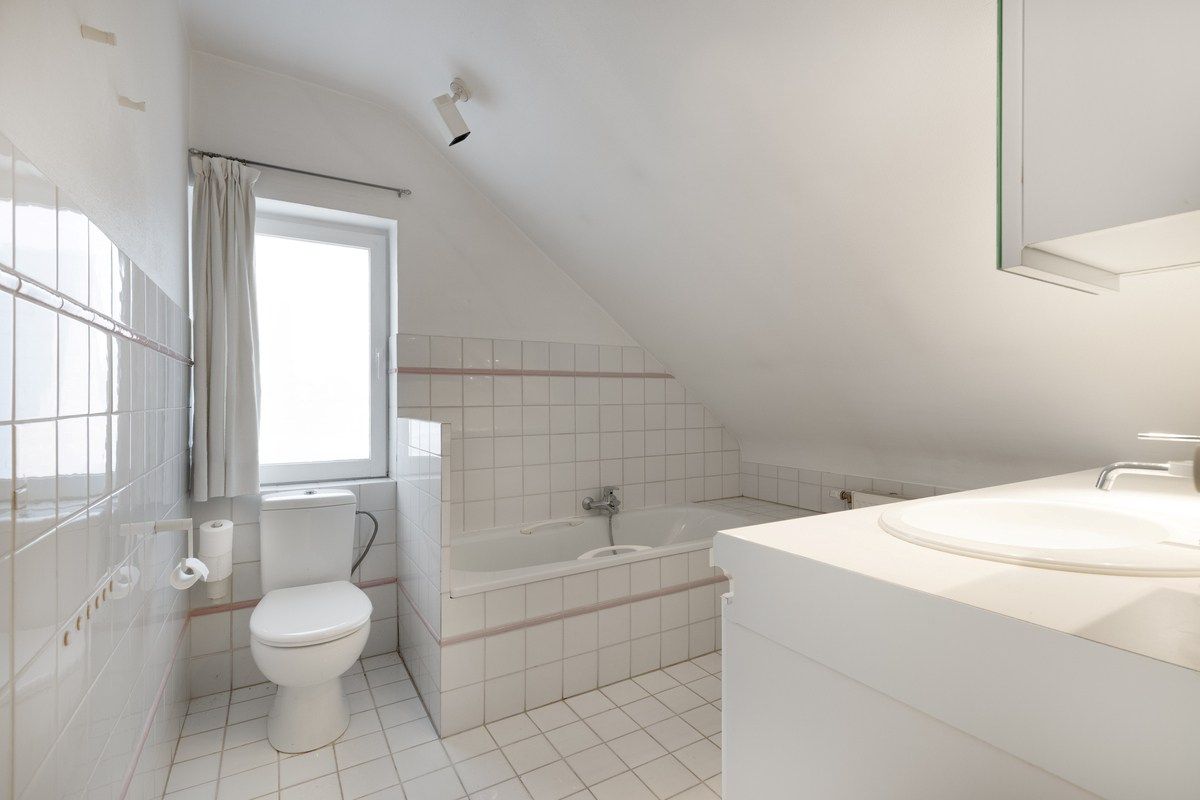 Halfopen bebouwing met prachtige tuin in Brakel foto 12