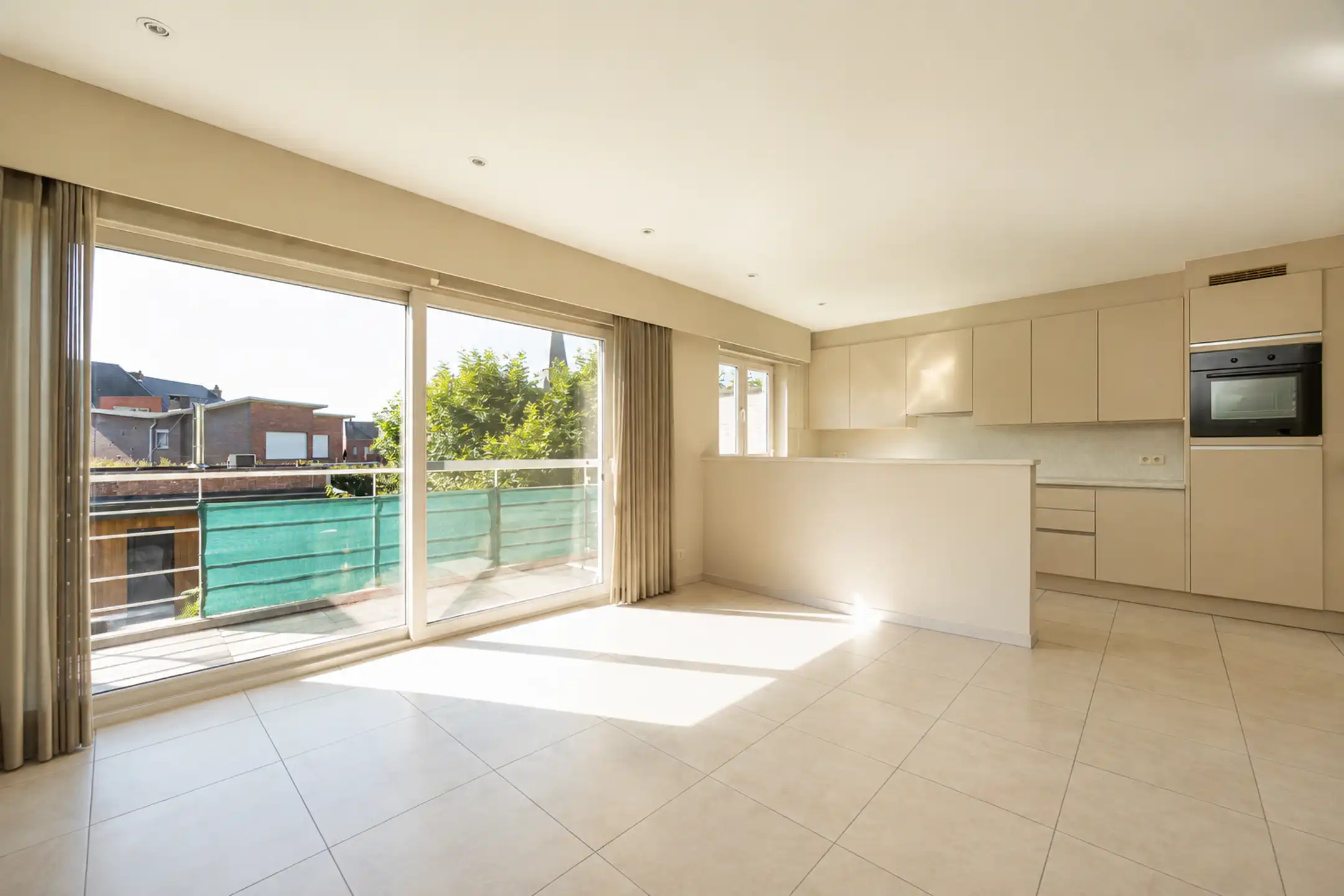 Instapklaar appartement op wandelafstand van het centrum foto {{pictureIndex}}