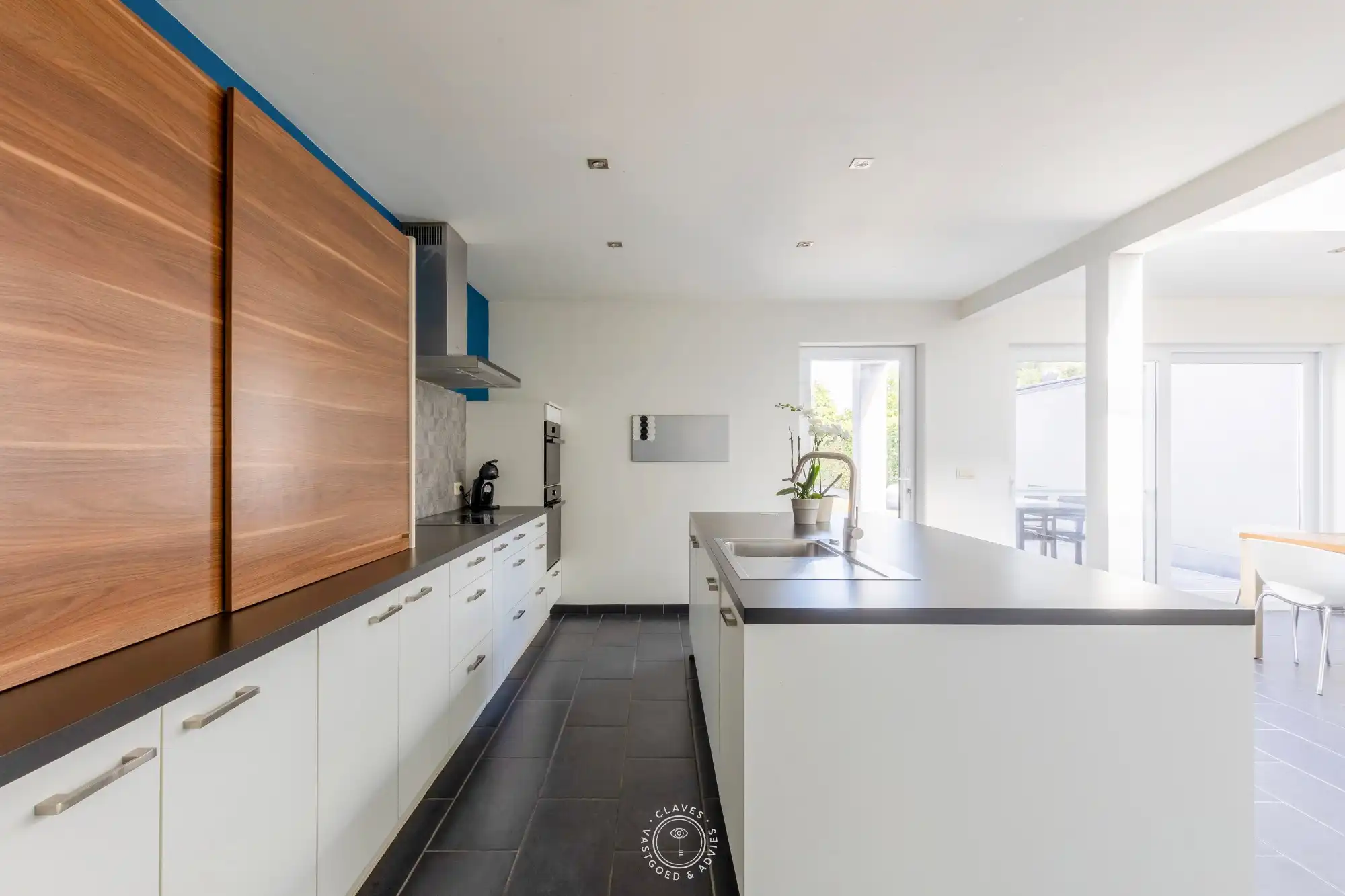 Moderne familiewoning met verrassende buitenruimte foto 4