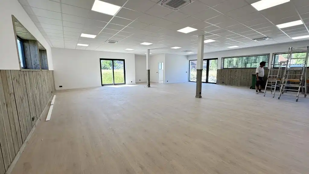 Gerenoveerd kantoor met magazijn te huur nabij N16 te Temse foto 6