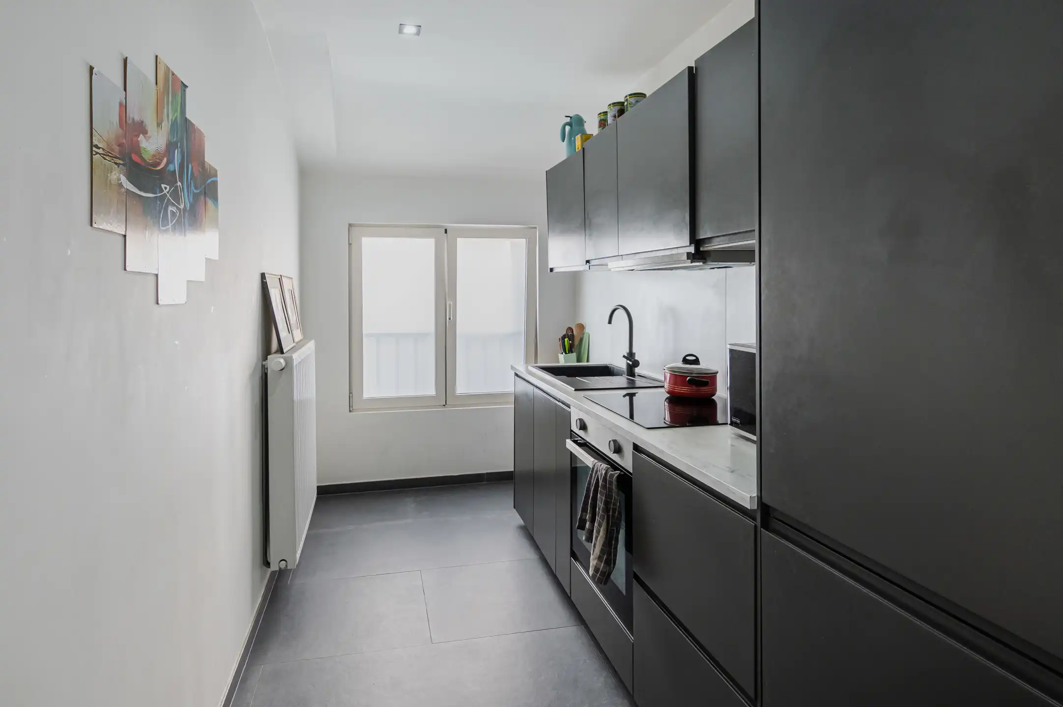 Instapklaar duplex appartement met terras in Willebroek foto 6