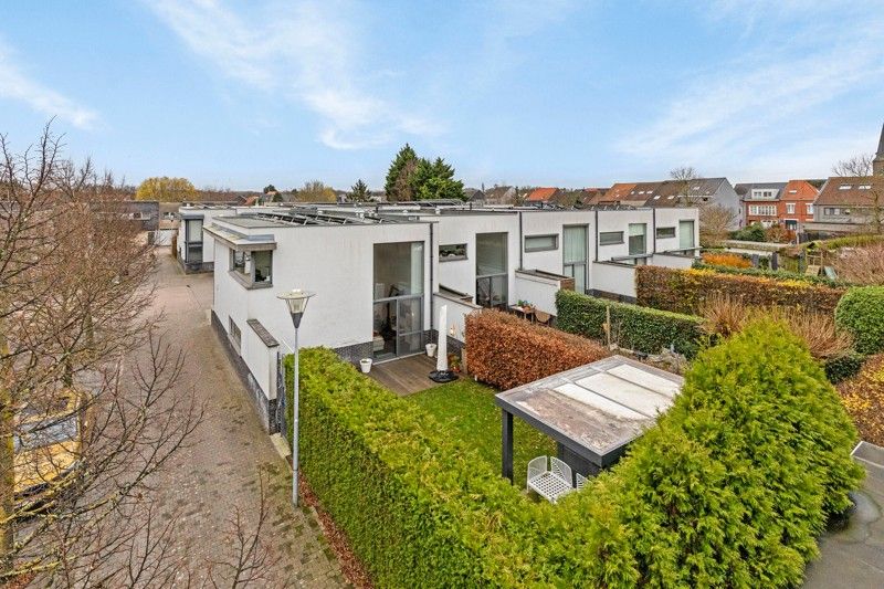 Moderne woning met garage gelegen in Peutie foto 23