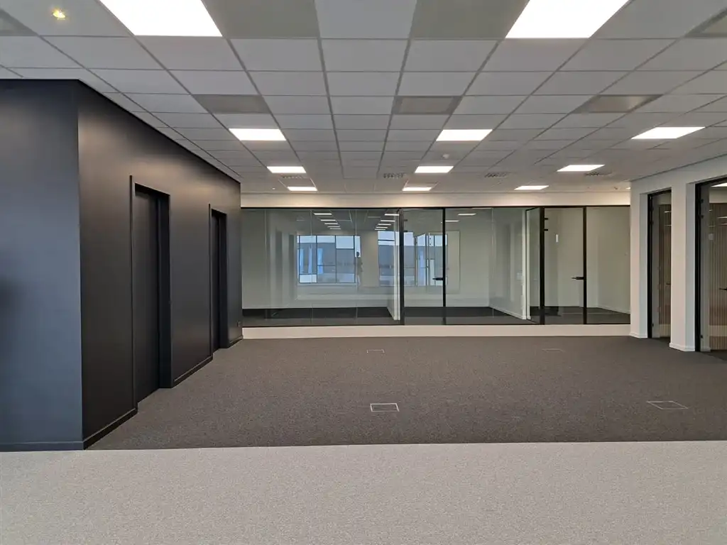 Logistieke gebouwen foto 22