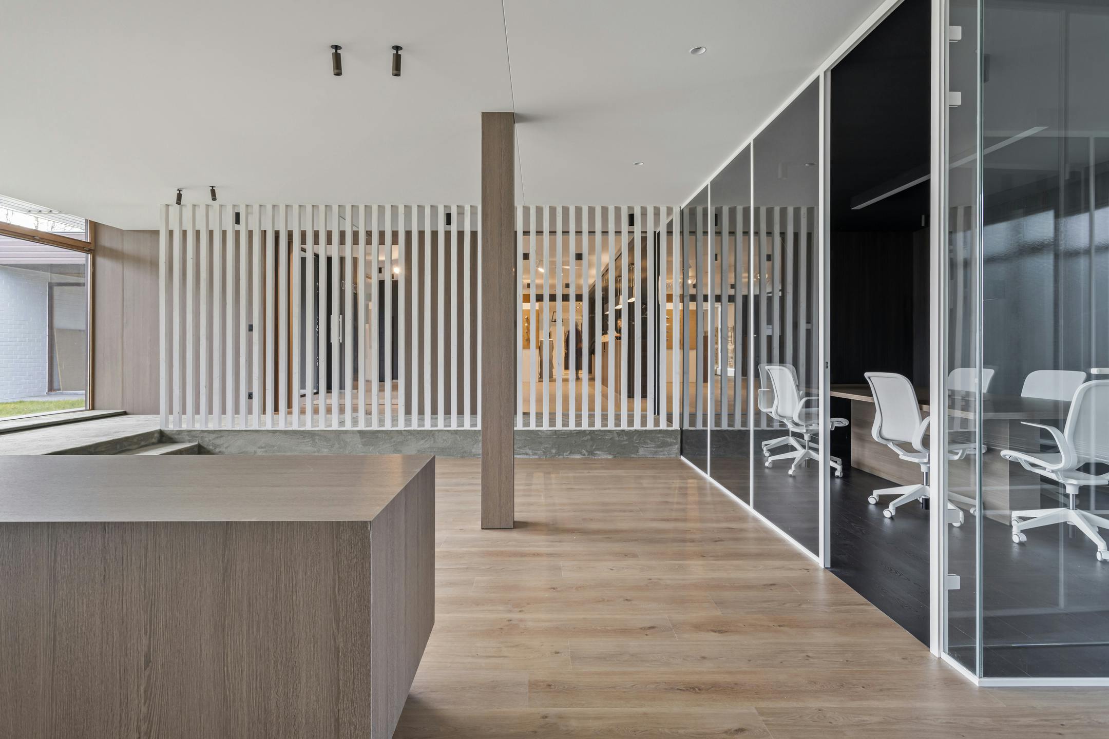 Kantoor (300 m²) Te huur te Torhoutsesteenweg, Zedelgem foto 5