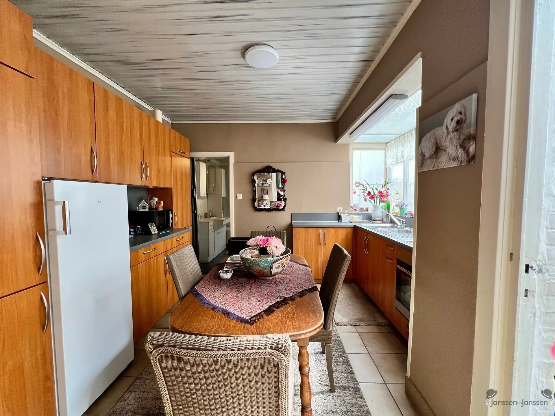 centrumwoning met veel ruimte en garage. foto 13