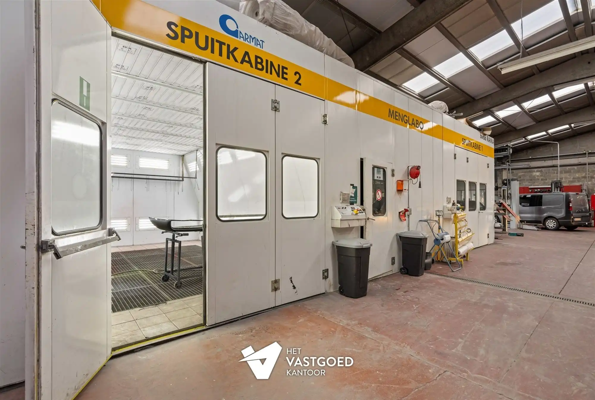 OVER TE NEMEN GARAGE (800M²) EN TANKSTATION GELEGEN OP EEN PERCEEL VAN 2727M² TE HAM foto 32