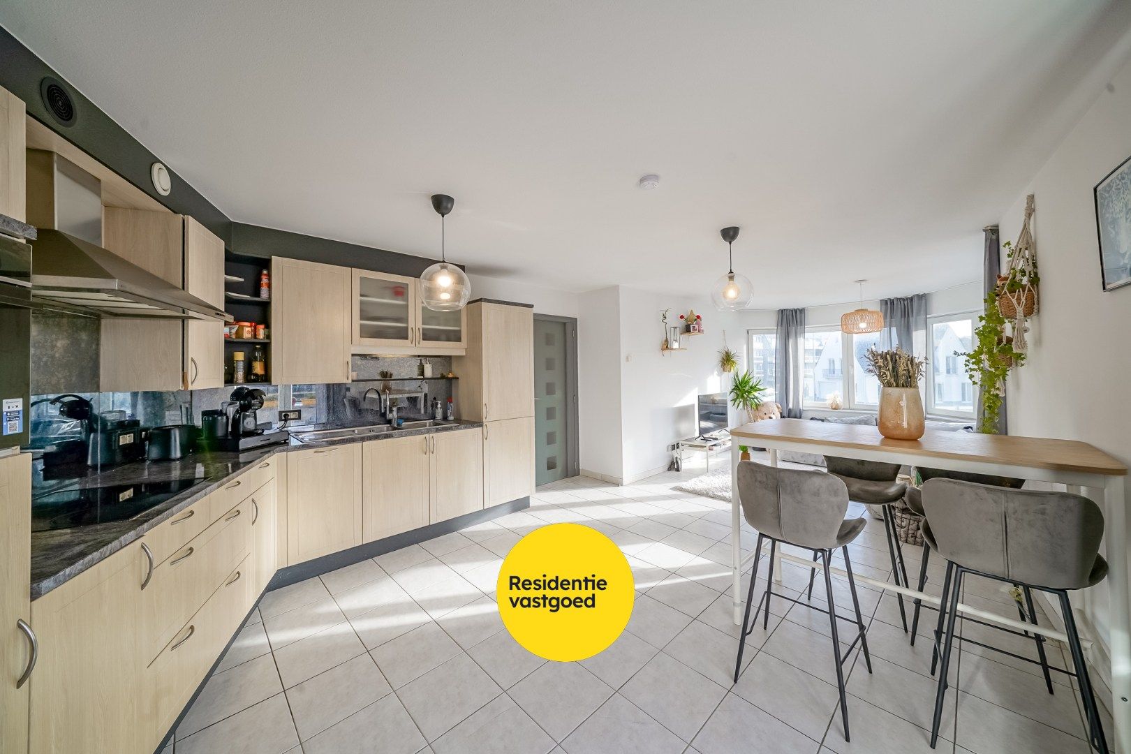 Instapklaar 2-slaapkamerappartement met ruim terras vlakbij het strand te Bredene foto 15