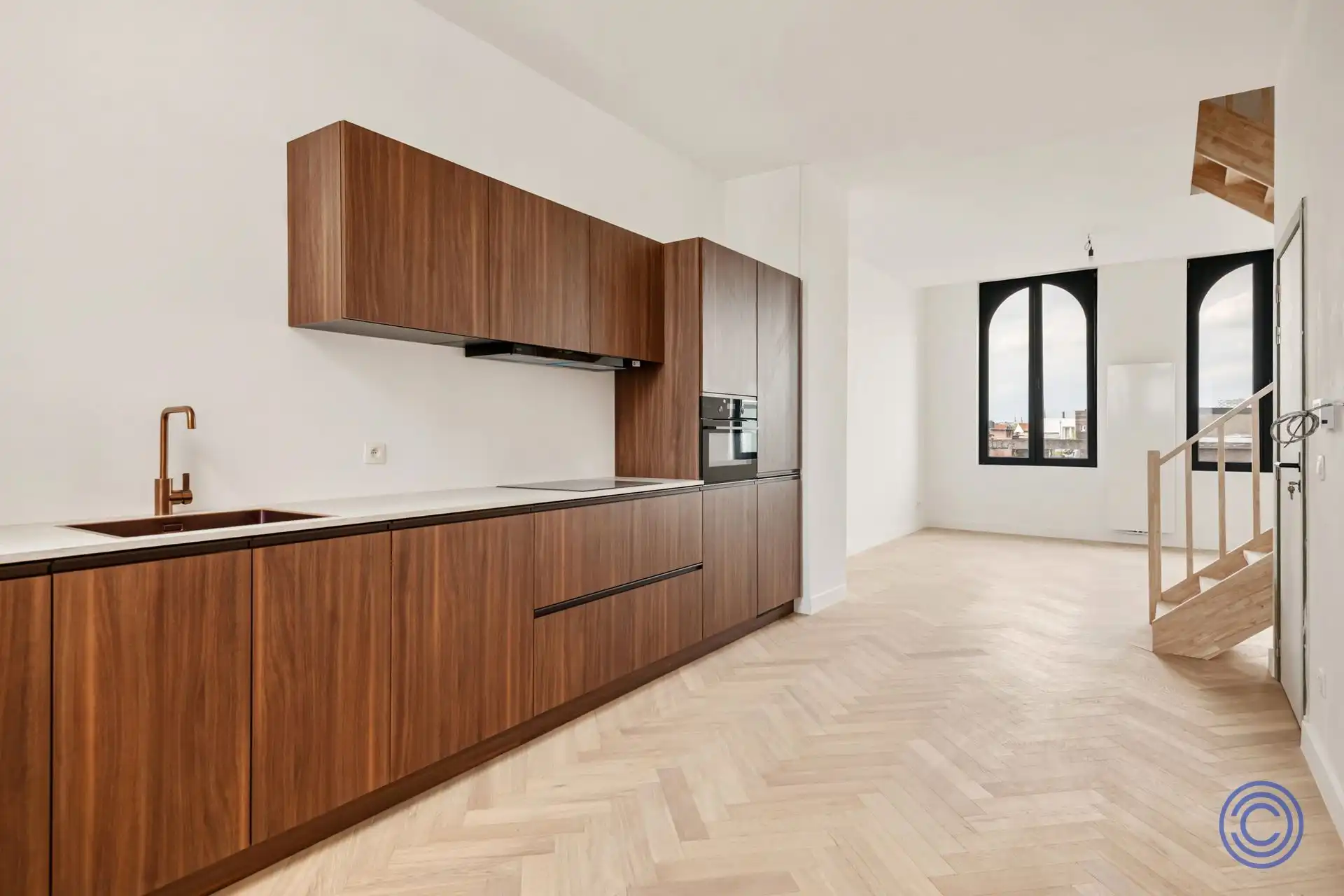 Gerenoveerde duplex met zonnig dakterras in Oud-Berchem foto 2