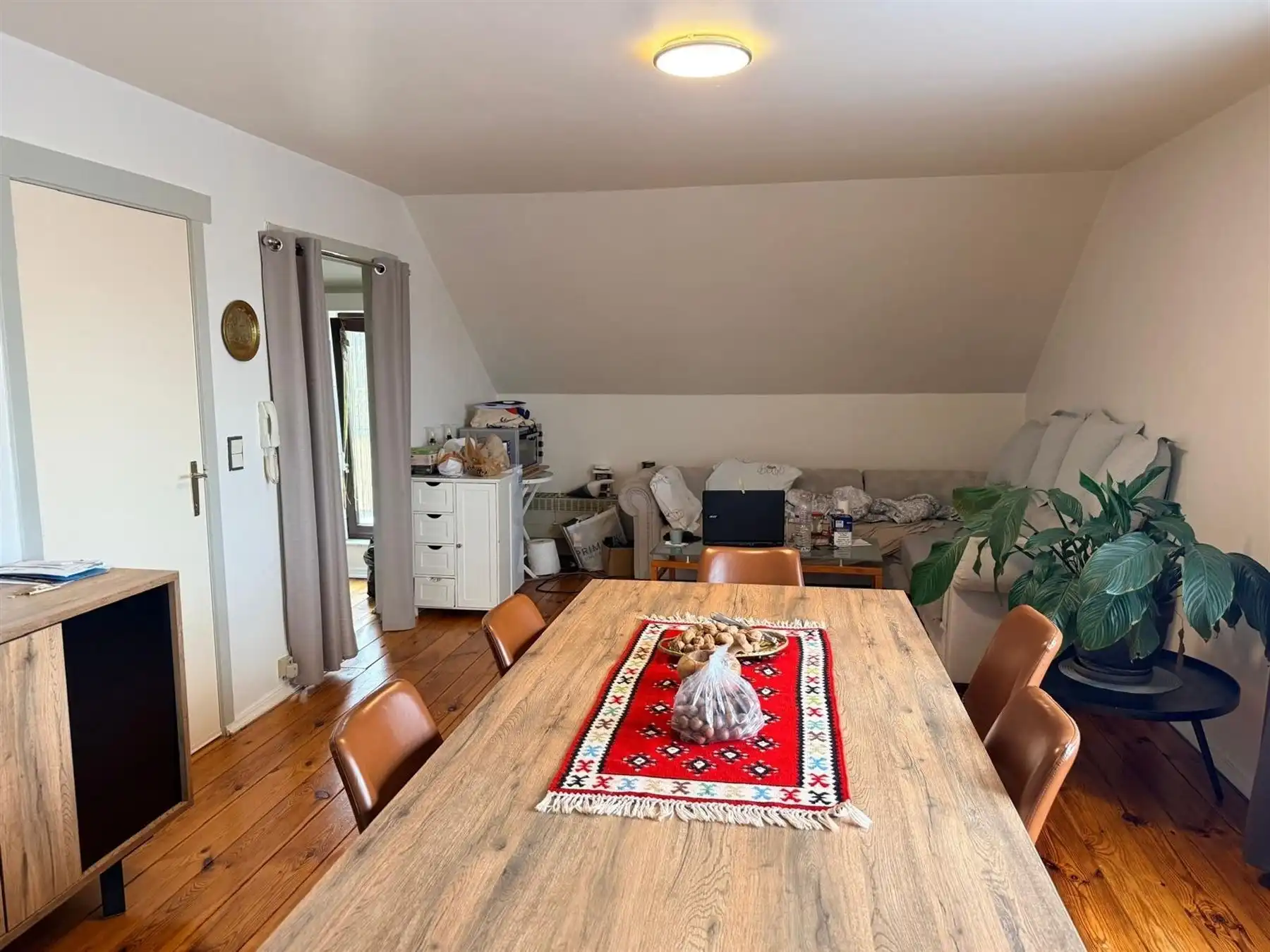 APPARTEMENT OP DE 3 E VERDIEPING foto 3