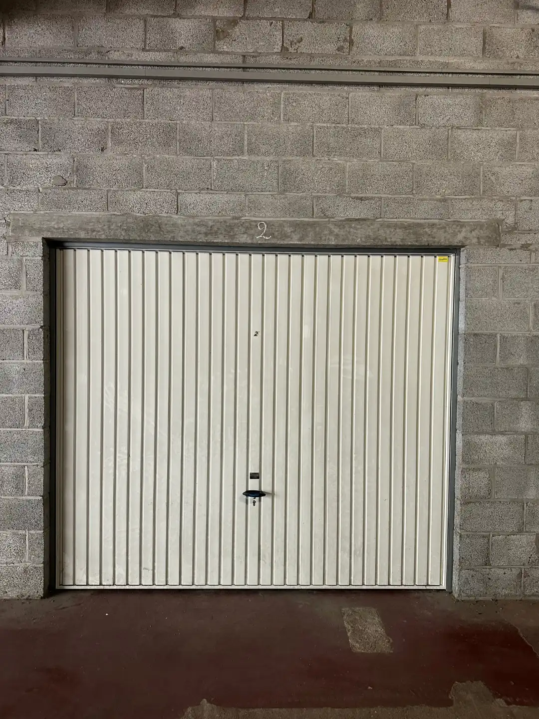  Ruime garage te koop nabij het centrum van Koksijde-Bad foto 4