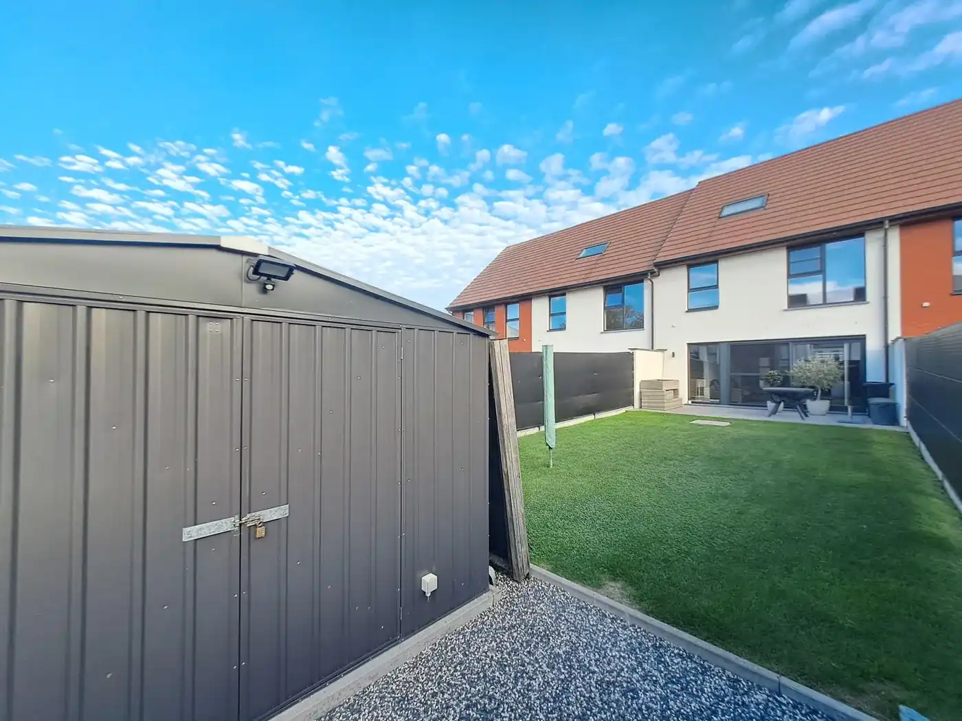 Instapklare en energiezuinige woning met 3 grote slaapkamers en tuin foto 17