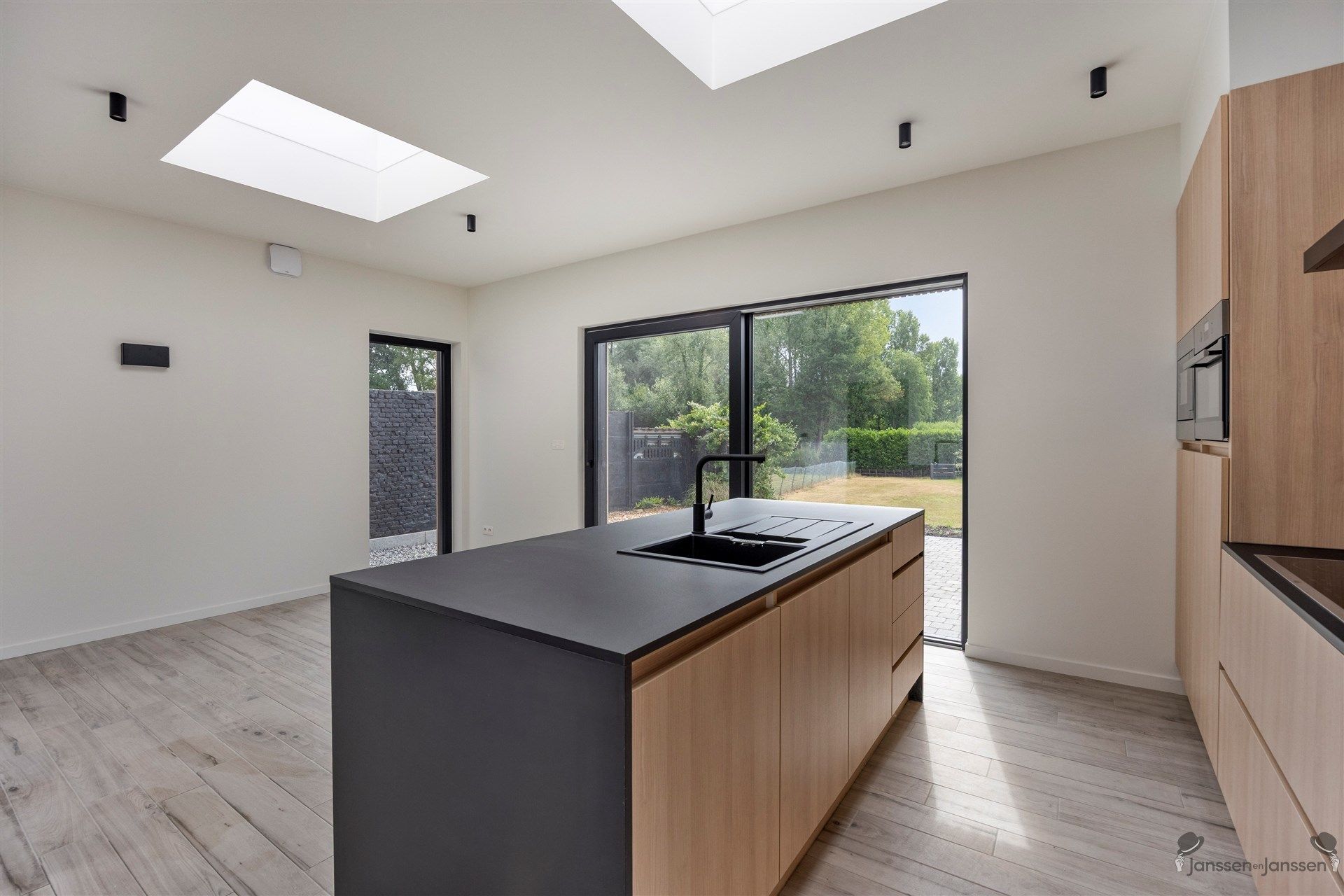 Stijlvolle en energiezuinige woning op een perceel van 6a33ca  foto 5