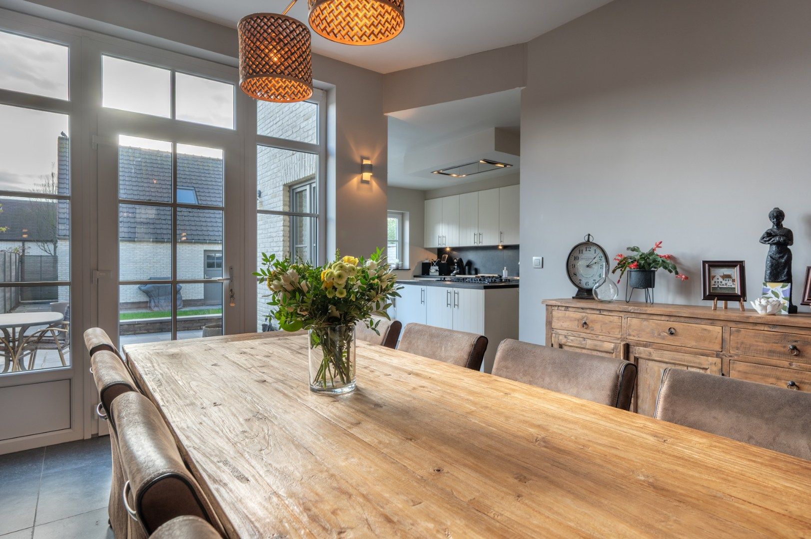 Prachtige en zéér ruime woning met kwaliteitsvolle afwerking foto 7