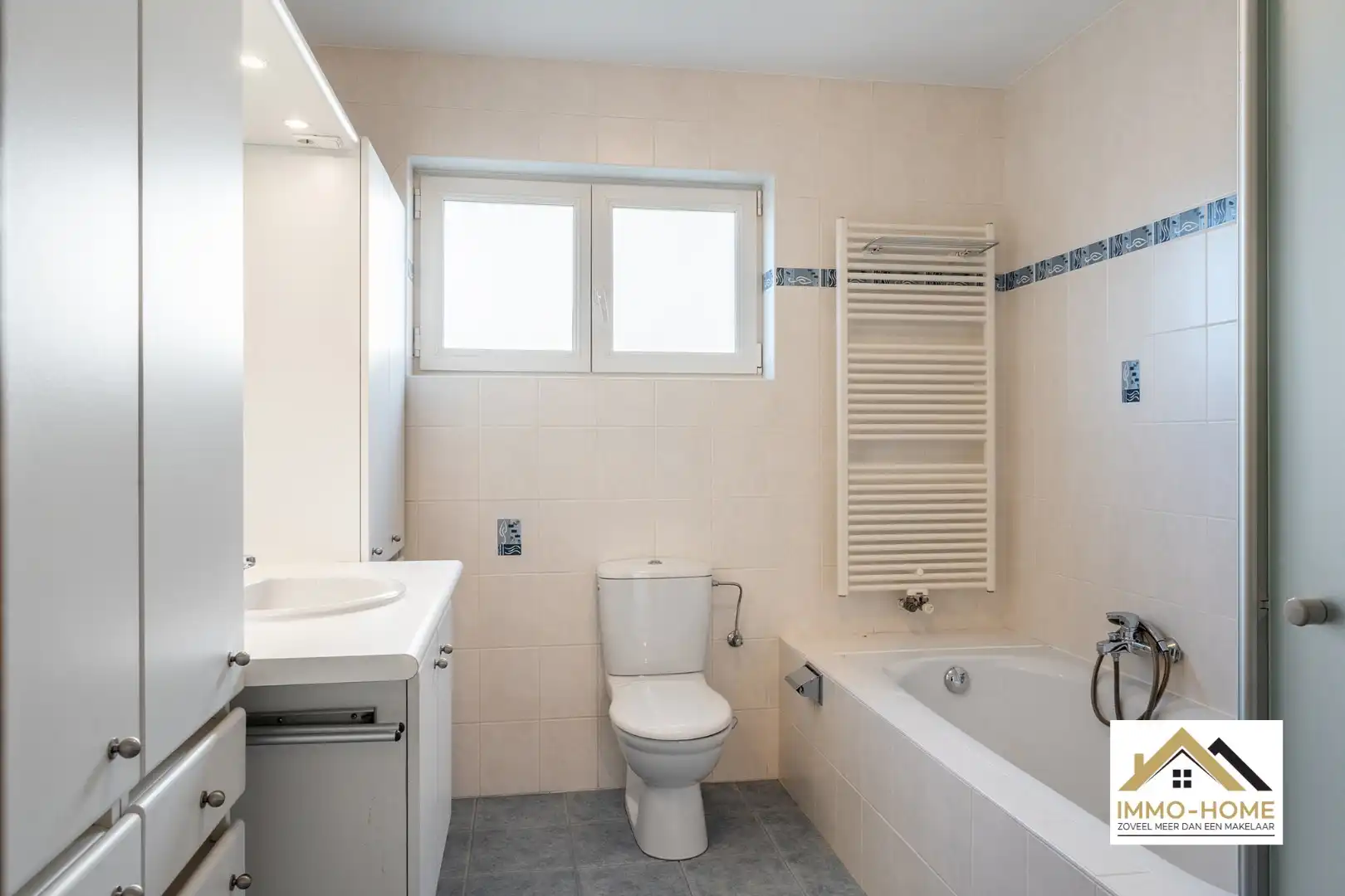 Ruime bungalow met ruime tuin in residentiële omgeving!  foto 16