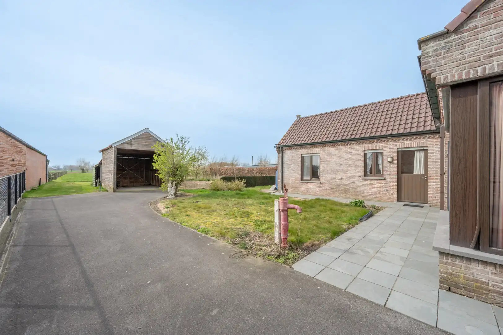 Vrijstaande woning op leuke ligging te Beernem! foto 16