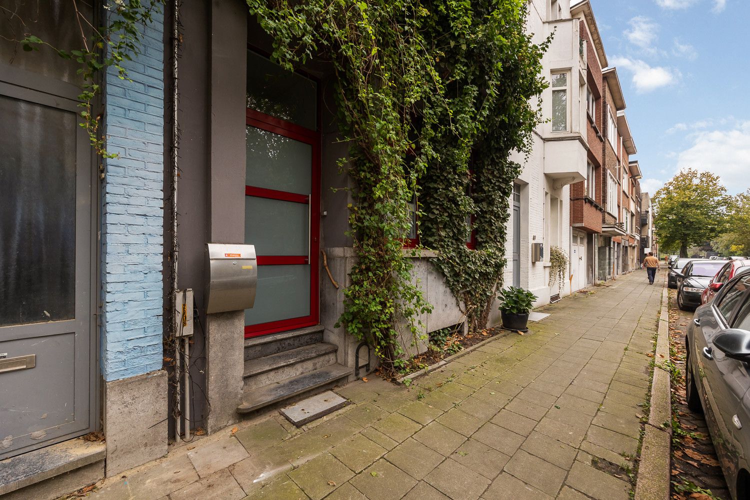 Instapklare burgerwoning (bew. oppervlakte 165m²) binnen de Singel te Berchem met aangename buitenruimtes foto 2