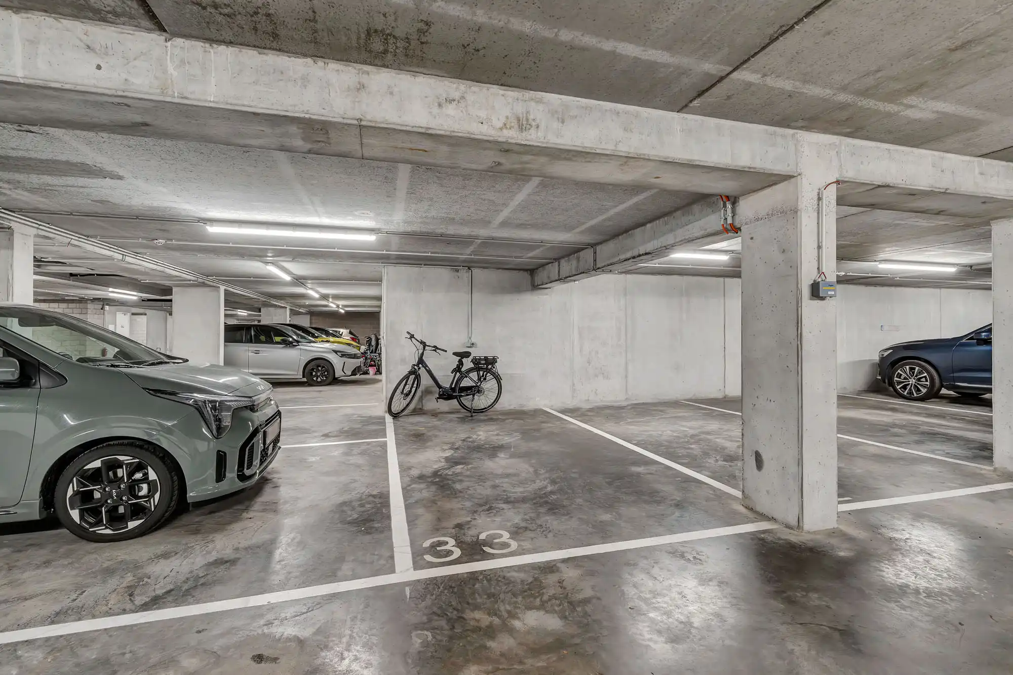 Energiezuinig tweeslaapkamer appartement met autostaanplaats foto 9