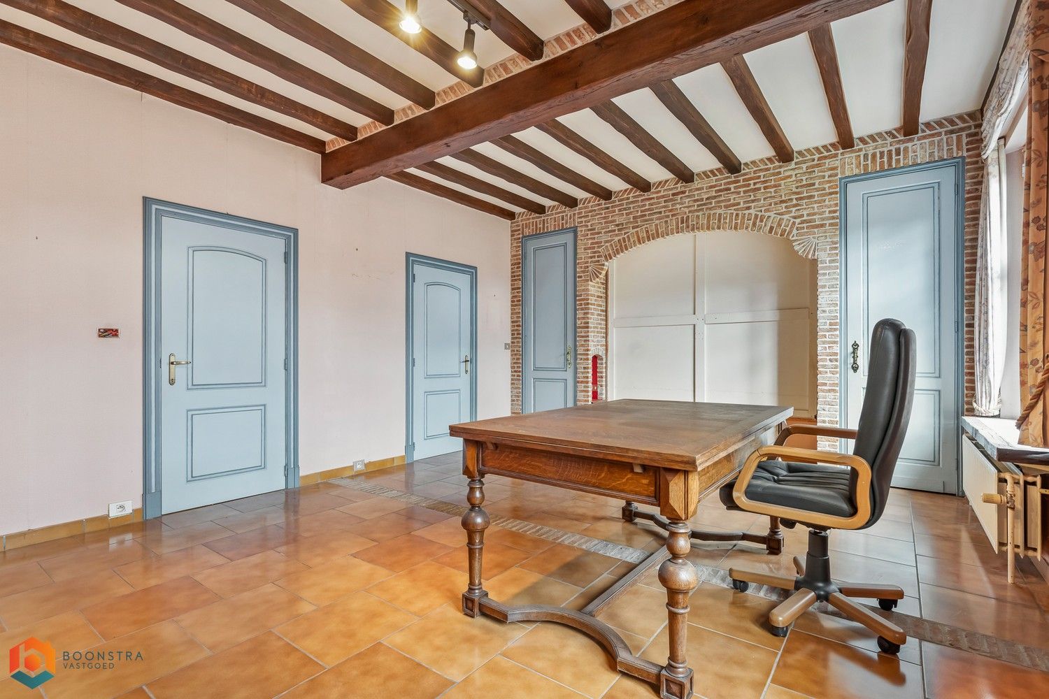 Ruime, karaktervolle woning met veel mogelijkheden foto 17