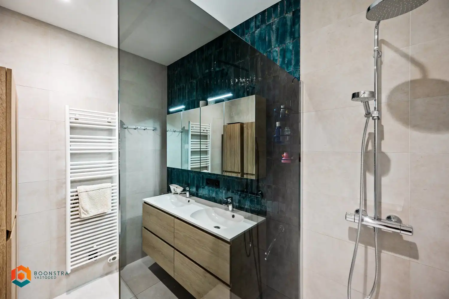 Ruim, energiezuinig gelijkvloers appartement met 2 slaapkamers en tuin foto 15