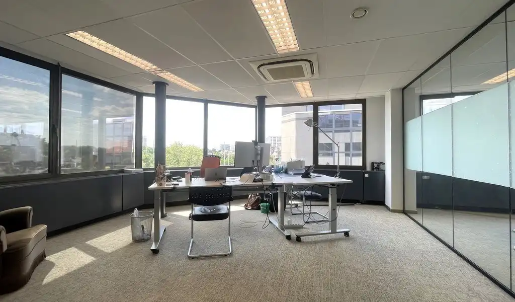 Kantoorruimte te huur in Regent Building in Berchem foto 14