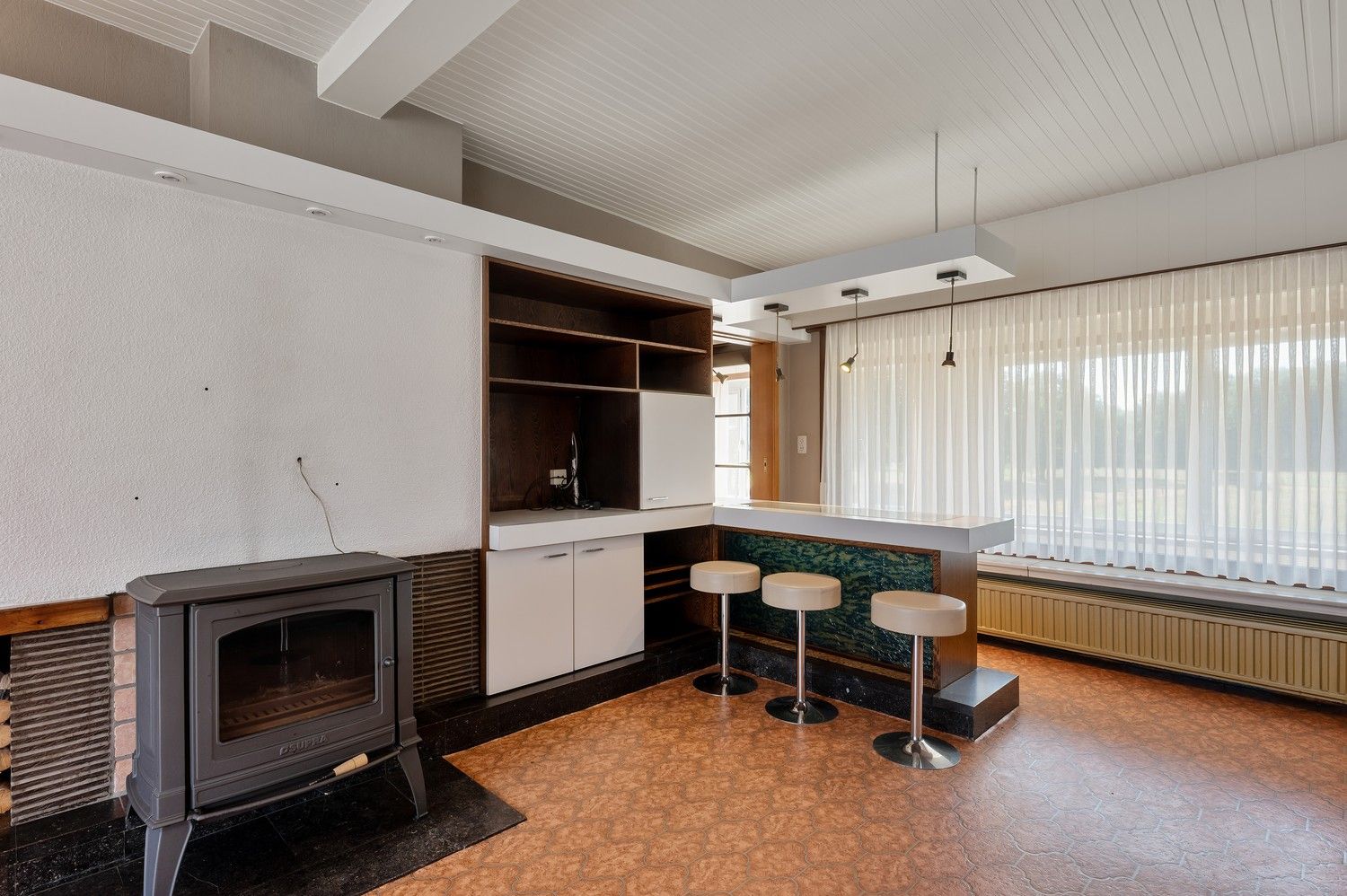 Te renoveren woning  – rust en groen uitzicht gegarandeerd foto 11