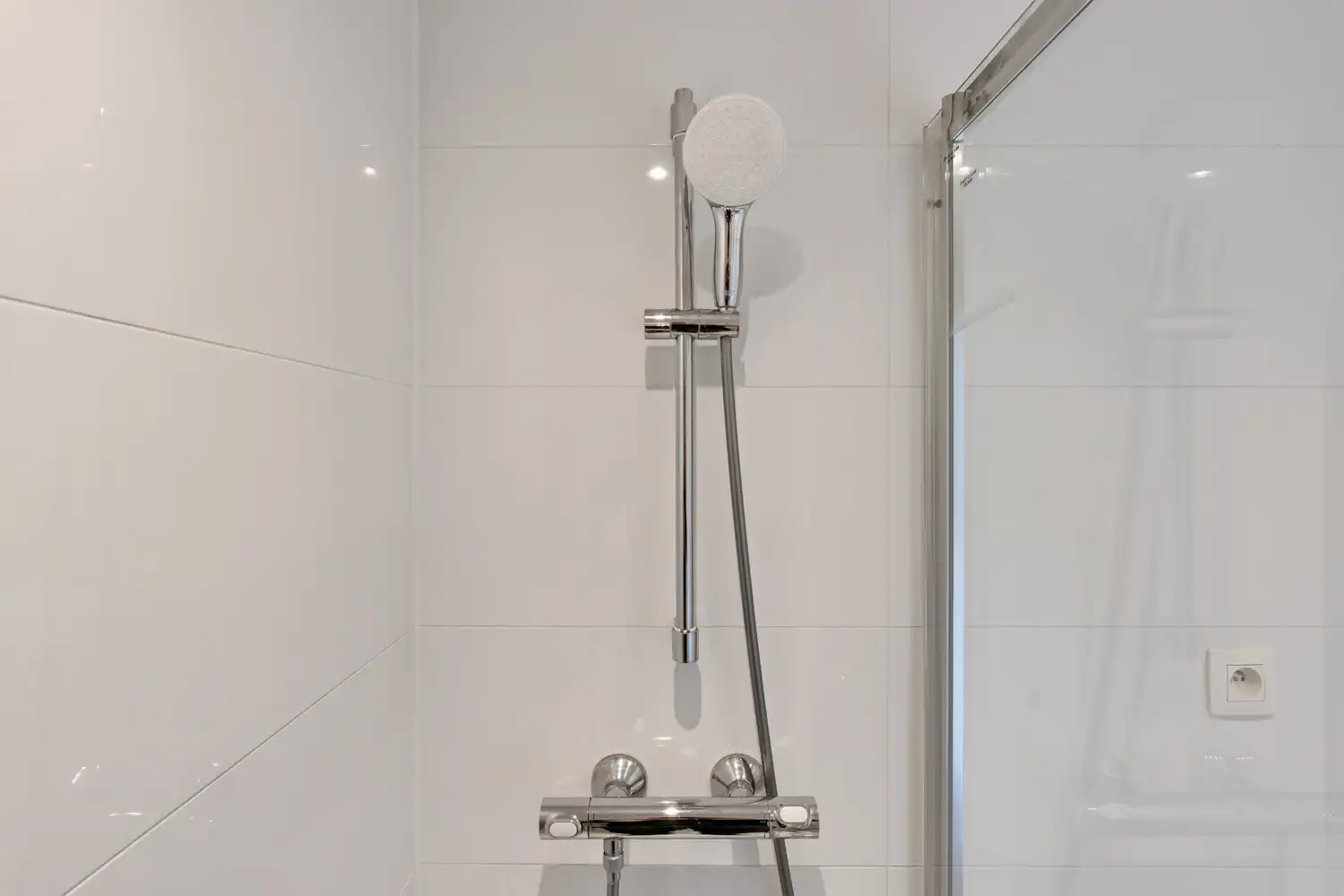 Gerenoveerde, gemeubelde en energiezuinige(B-label) studio met een balkon te centrum Leuven! Onmiddellijk beschikbaar! foto 8