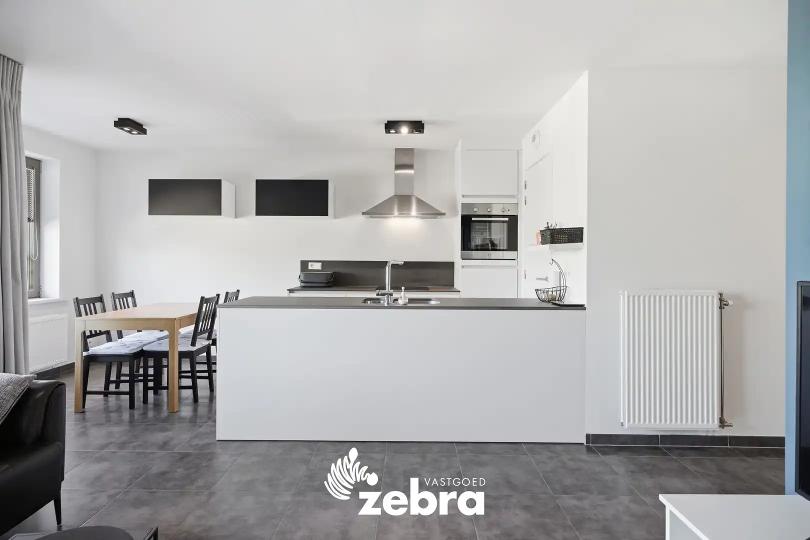 Goed onderhouden appartement met gunstige ligging in Brugge! foto 8