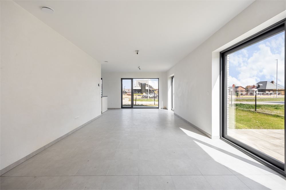 Ruimte, licht en een eigen stukje groen in hartje Heers foto 3