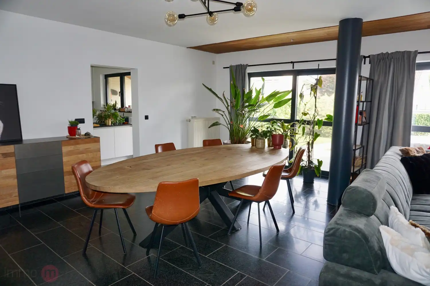 Ruime gezinswoning met 4 slaapkamers, tuin, garage en zonnepanelen te huur in Bertem foto 2