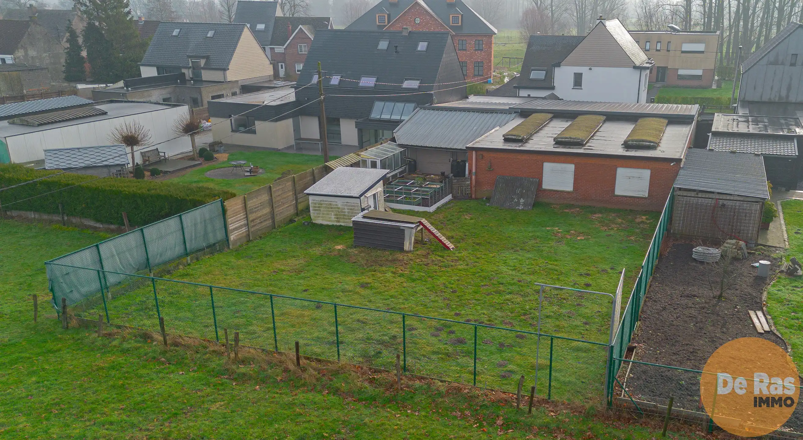 MASSEMEN - Instapklare woning met ruime loods (310m²) foto 5