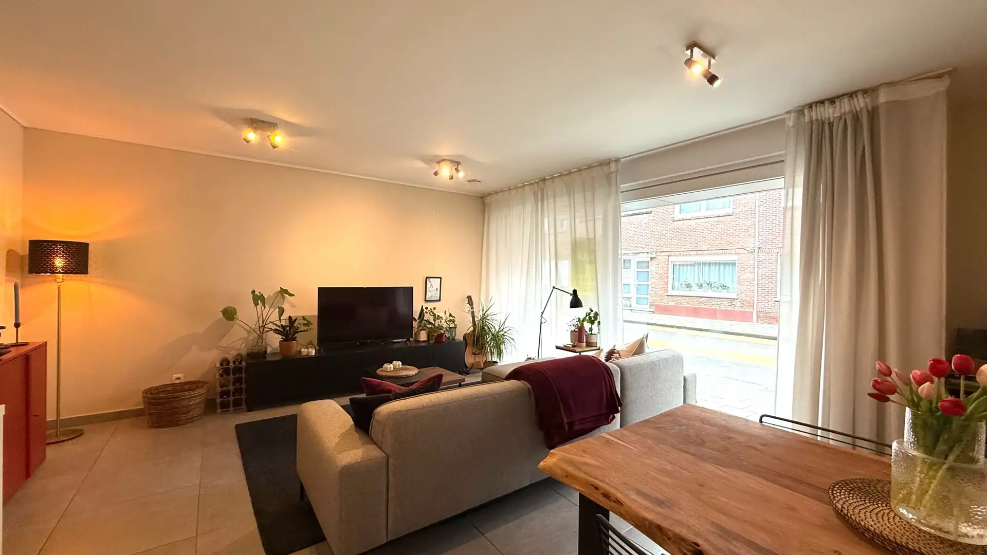 Gelijkvloers appartement met 2 slaapkamers, tuin en autostandplaats foto 4