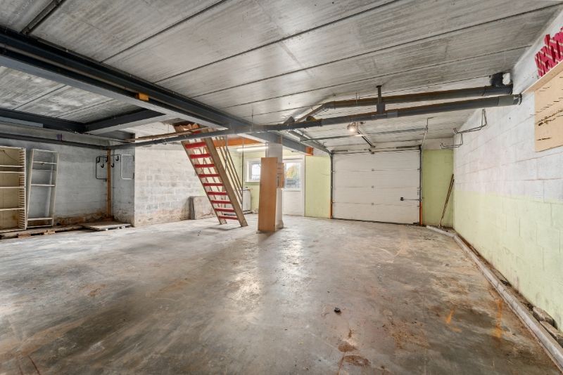 Te koop  in Moorslede op (4  km van Roeselare )alleenstaande villa op +/- 1600m², prachtig vergezichten, kijkmoment zaterdag 15 november van 10.30 tot 11.30 foto 12