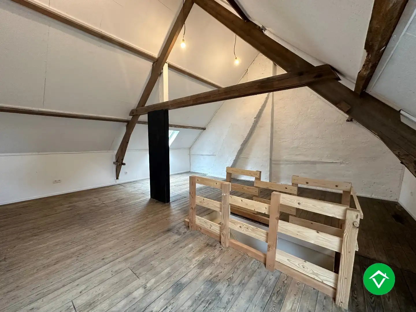 Charmante woning met tuin en garage in Werken. foto 16