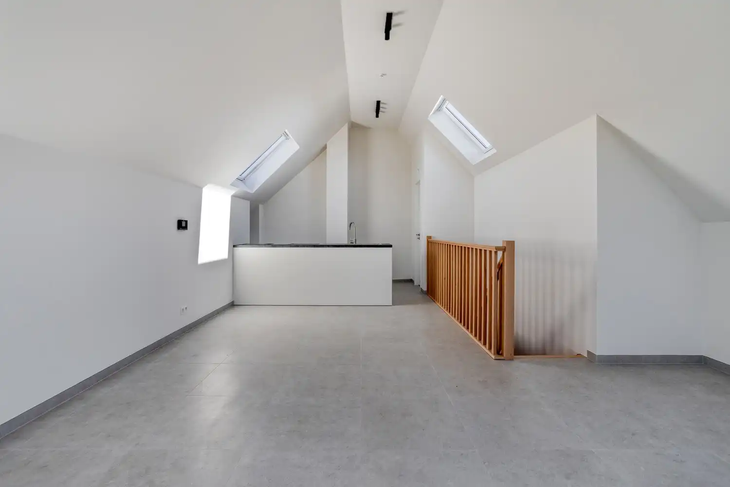 Nieuwbouw duplex appartement met terras foto 2