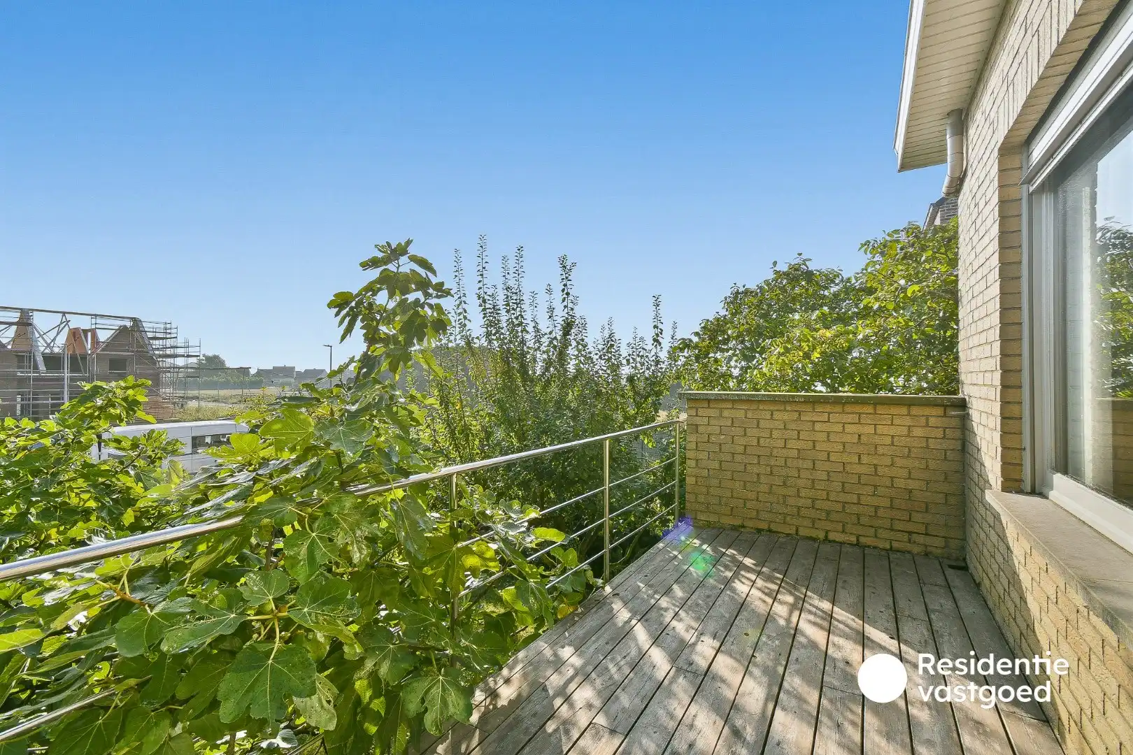 Ruime villa op topligging op wandelafstand van het strand foto 14