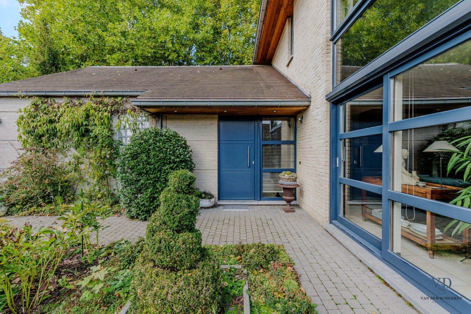Tijdloze villa in 't groen.  foto 49