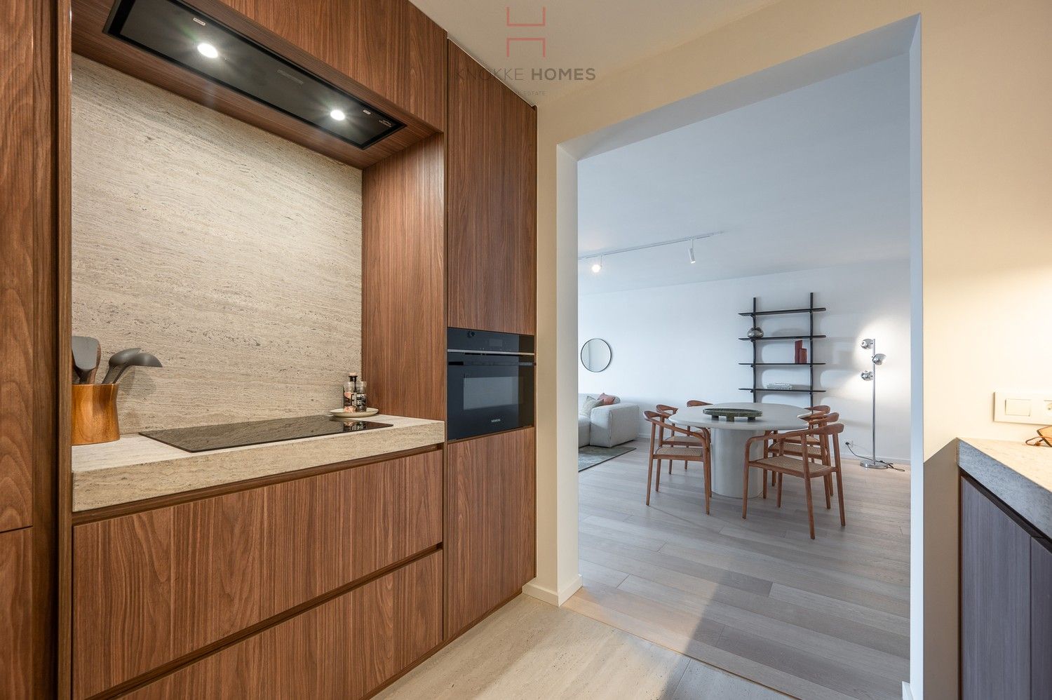 Vernieuwd appartement met zuidgericht terras vlakbij het strand in Duinbergen foto 12