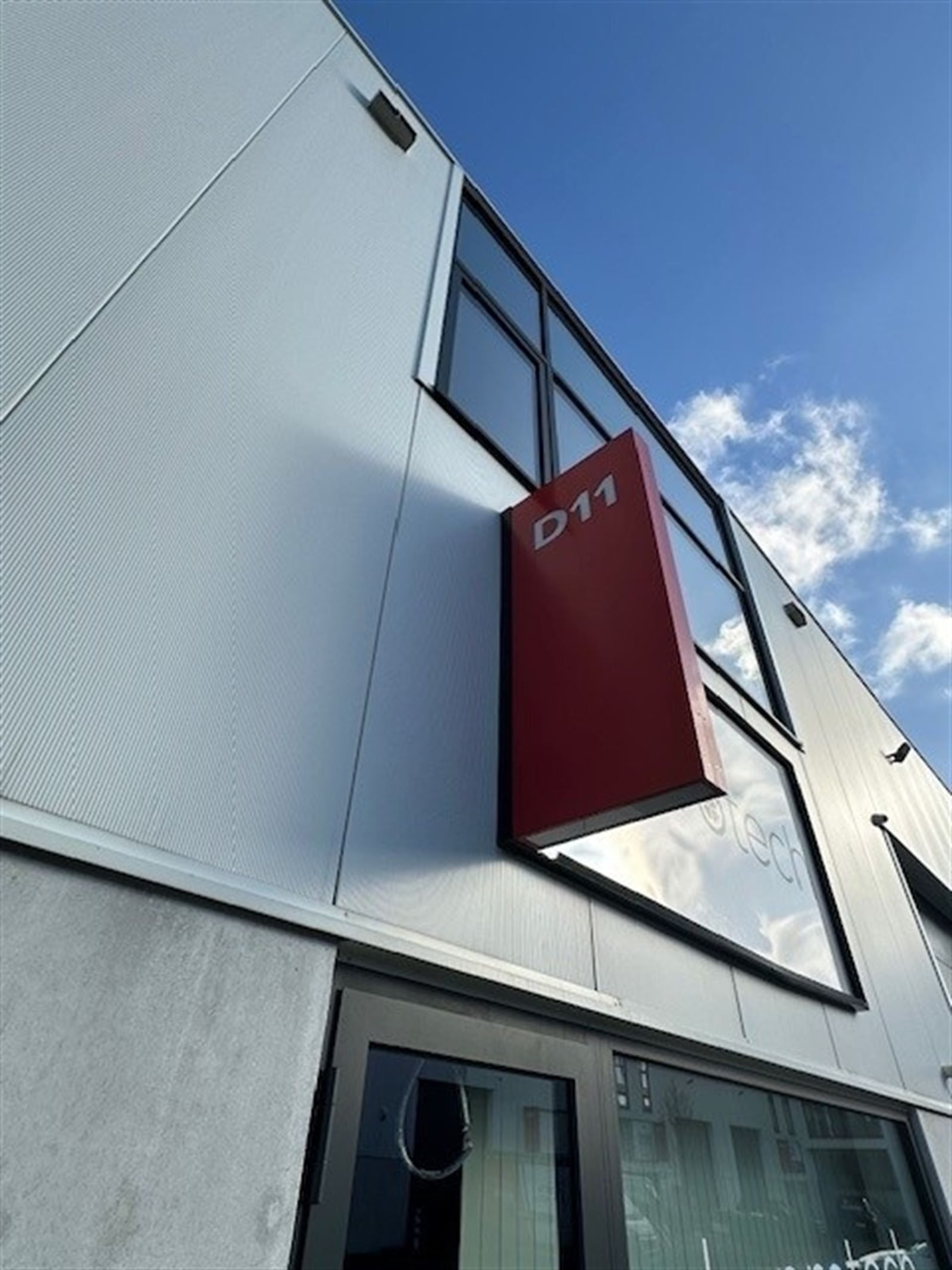 Bedrijfspand  in business park Gate 7 (ultramodern businesspark) foto 19