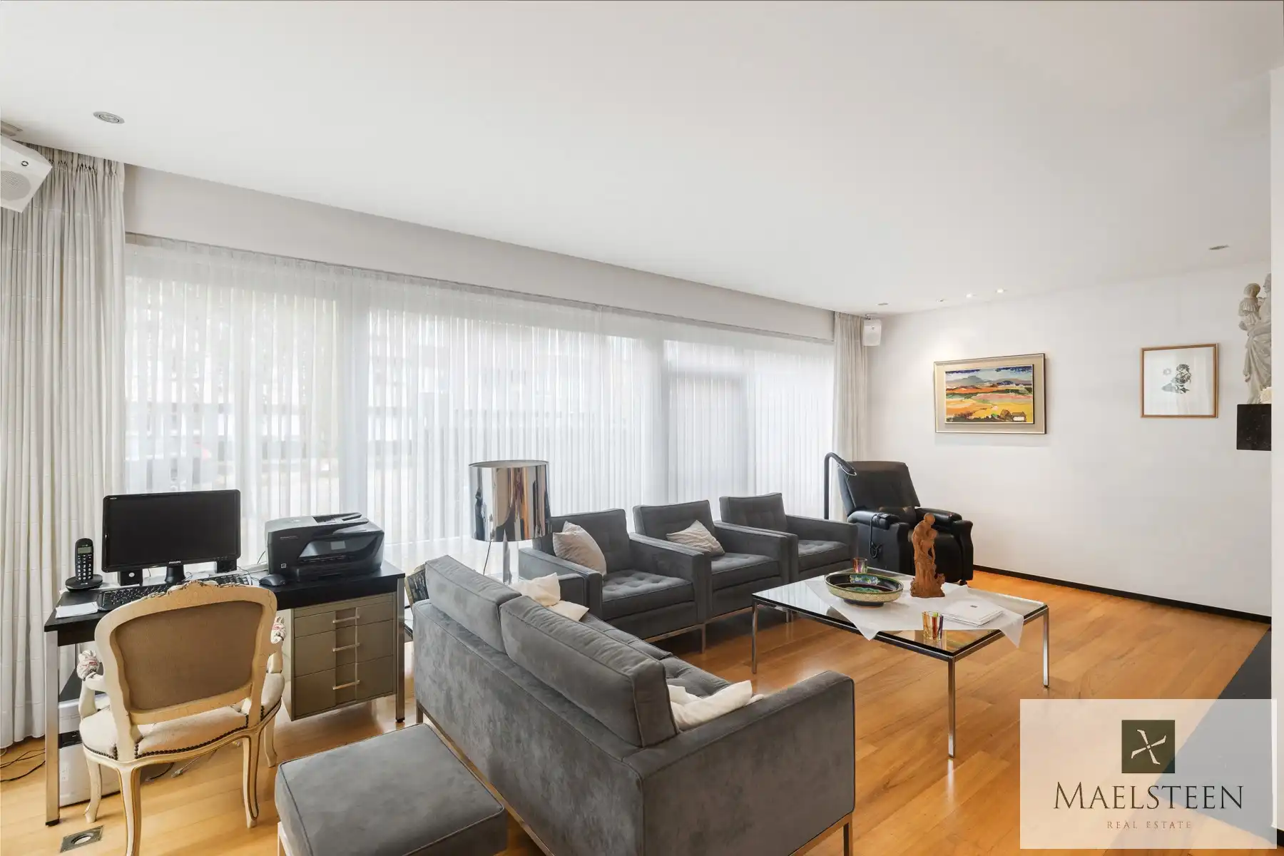 Architecturale woning op 1078 m² te Sint-Andries foto 2