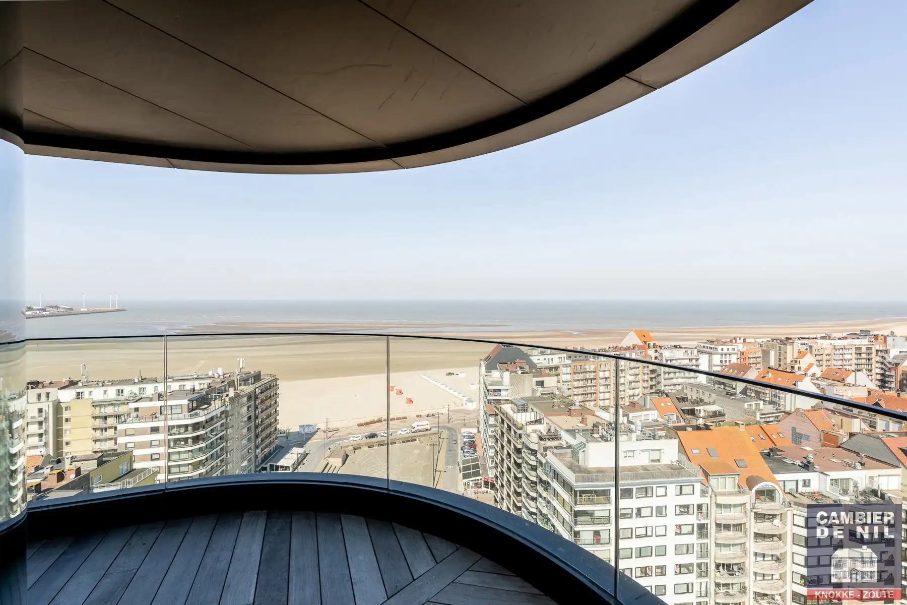 Luxueus nieuwbouw appartement met panoramisch uitzicht over Knokke-Heist, hinterland en zee foto 25