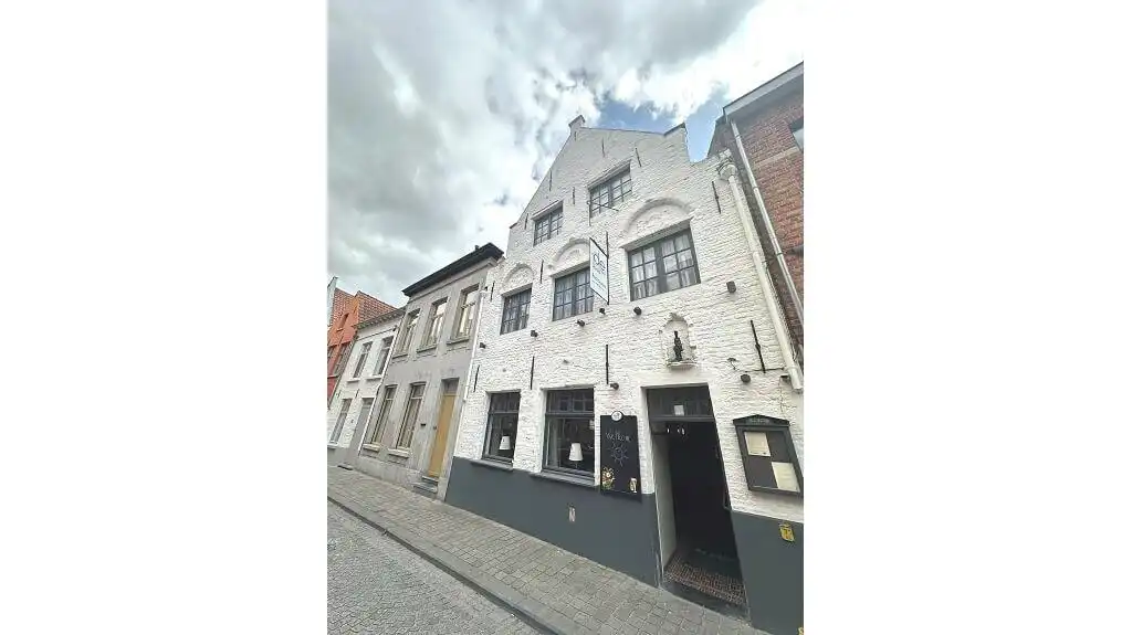 Overname instapklaar fonduehuis en restaurant in Brugge foto 13